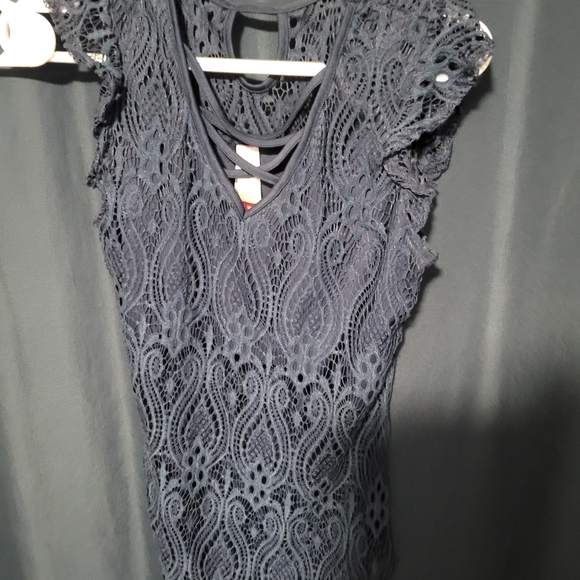 No boundaries medium - Picture 3 of 4